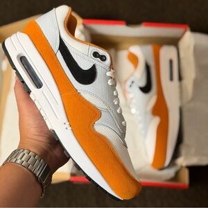Nike Men's White and Orange Air Max 1 Sneakers Size 9